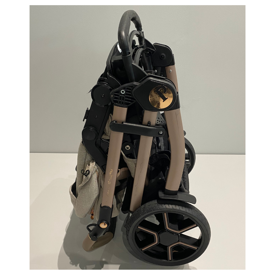 Book Stroller - Mon Amour - Folded