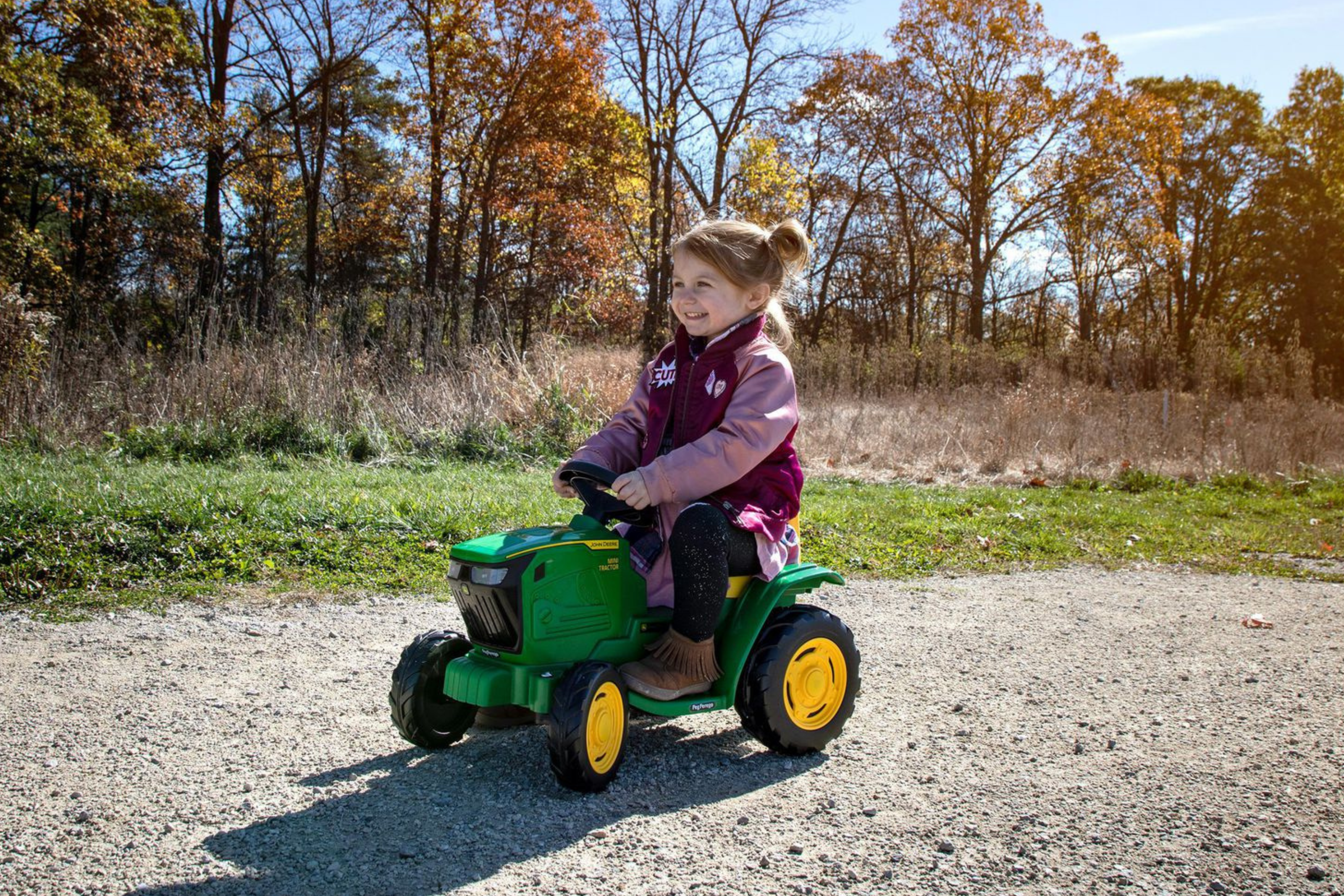 John Deere Mini Tractor - 6 Volt