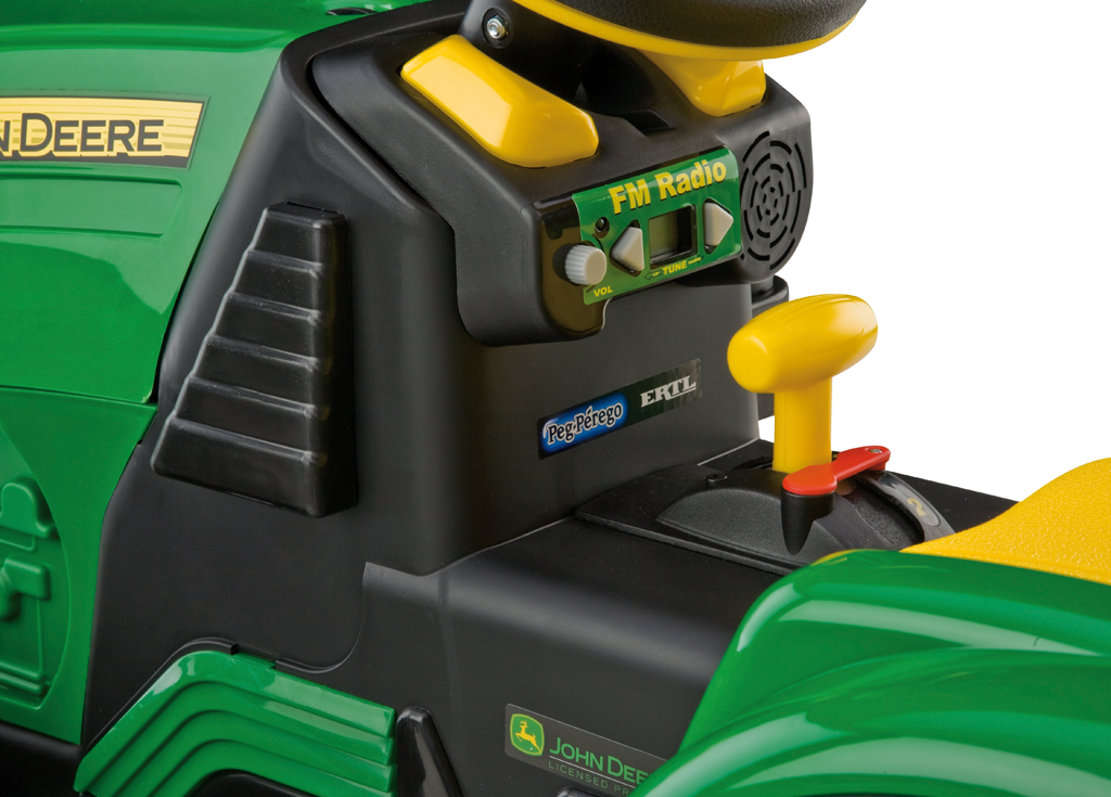 John Deere Ground Force with Trailer - 12 Volt