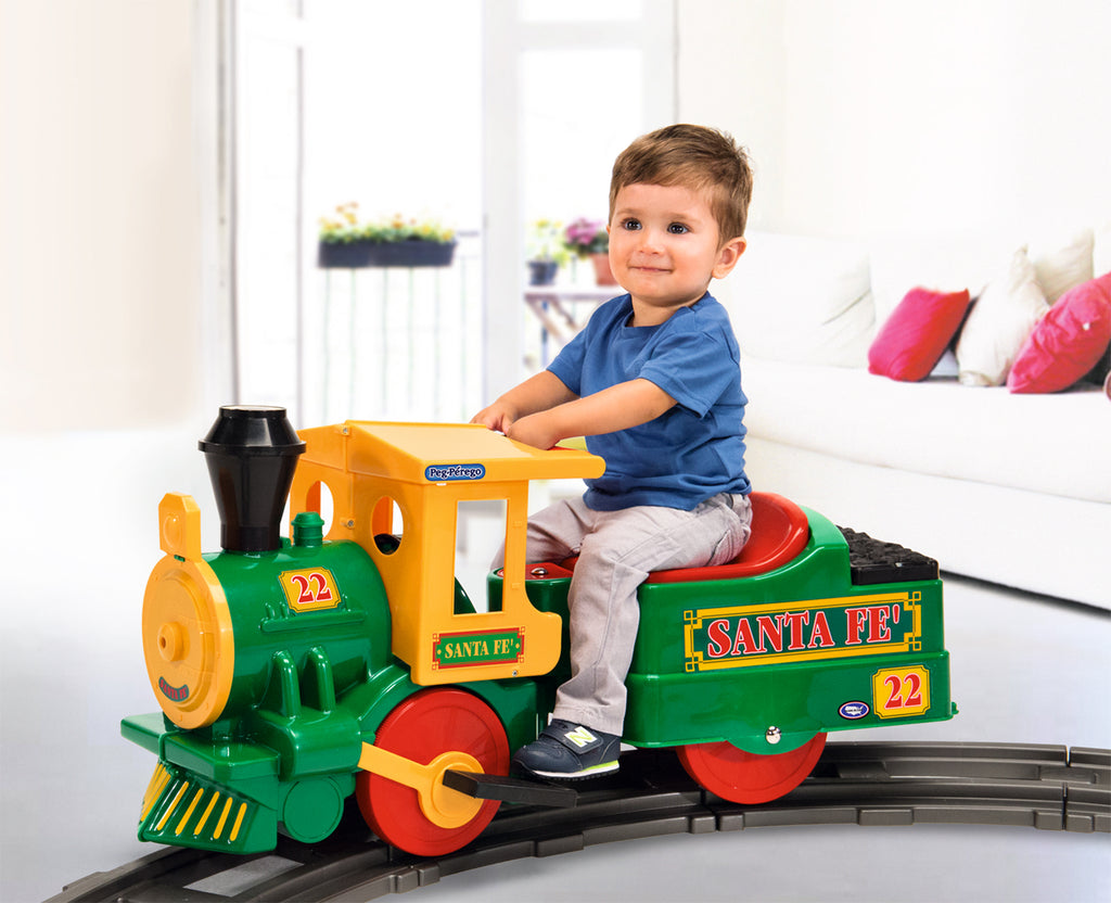 Peg Perego Santa Fe Train 6 volt - Battery-powered train for children aged 2 to 3 ½ years, featuring realistic details and working sound effects. Now in South Africa with CB Baby.